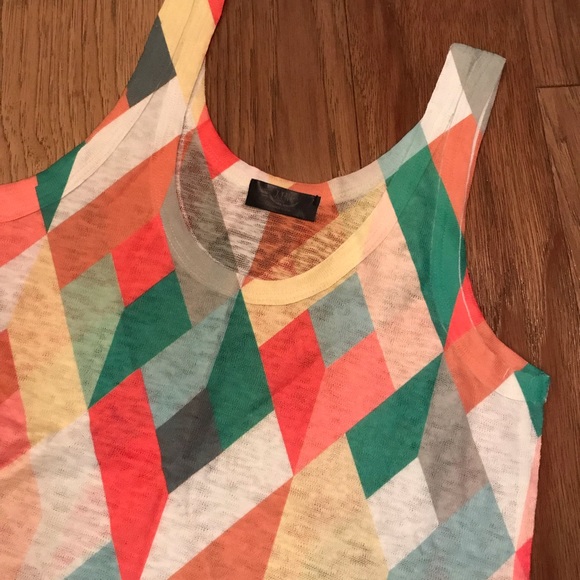 Multi colored, scoop neck tank. - Picture 4 of 4